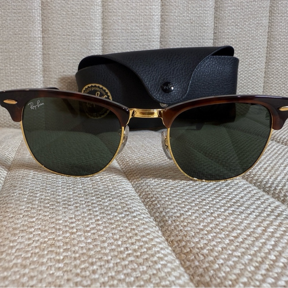 Ray-Ban RB3016 Clubmaster Unisex Sunglasses with Tortoise Frame and Polarized... - Picture 15 of 15